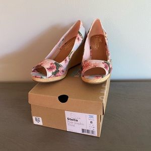 Toms Pink Graphic Floral Wedges